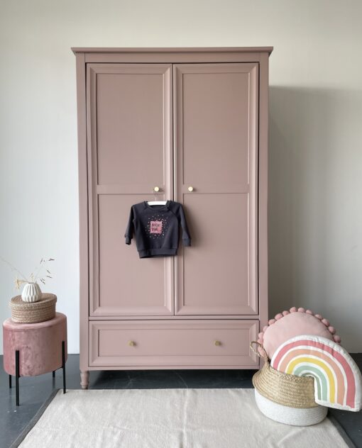 Demontabele vintage meidenkast in de kleur Old Pink en messing knoppen - Afbeelding 3