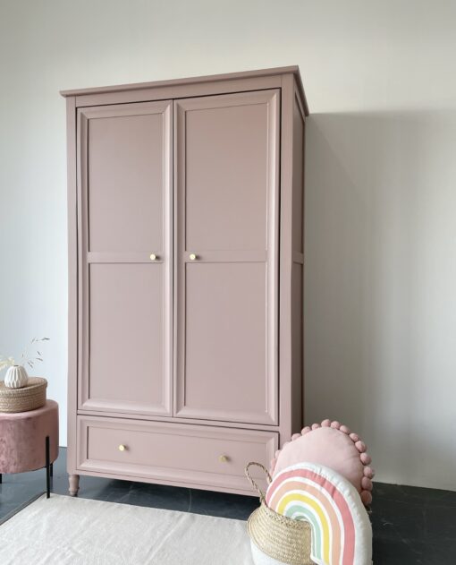 Demontabele vintage meidenkast in de kleur Old Pink en messing knoppen - Afbeelding 4