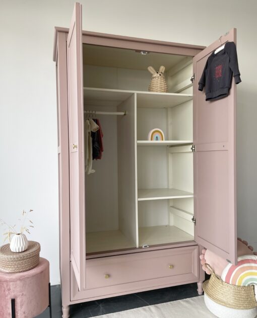 Demontabele vintage meidenkast in de kleur Old Pink en messing knoppen - Afbeelding 6